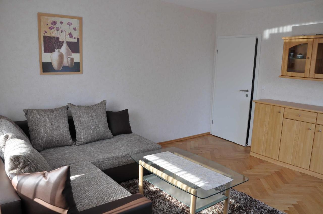 Ferienwohnung Vollert Obersulm エクステリア 写真